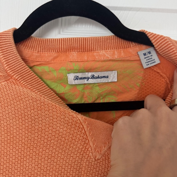 Tommy Bahama mens sweatshirt - Picture 2 of 3